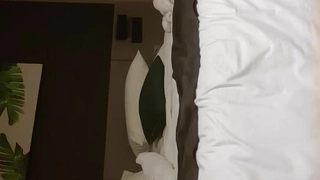 下一篇中文字幕人妻-快餐豪哥1500约炮粉逼艺校兼职妹逼太紧几分钟就把哥搞射了的!