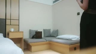自拍无码精品在线观看-深谷で田植えをする稲作農家の巨乳嫁 観月しおり的的!